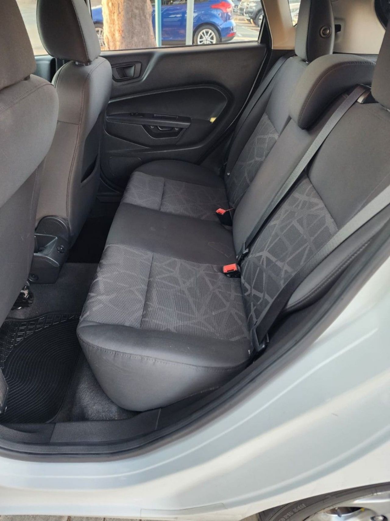 Ford Fiesta KD Usado en Mendoza, deRuedas
