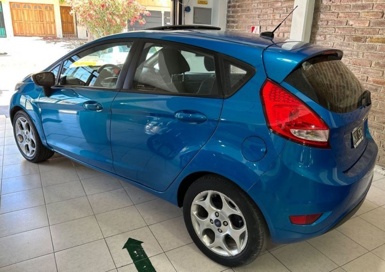 Ford Fiesta KD Usado en Mendoza, deRuedas