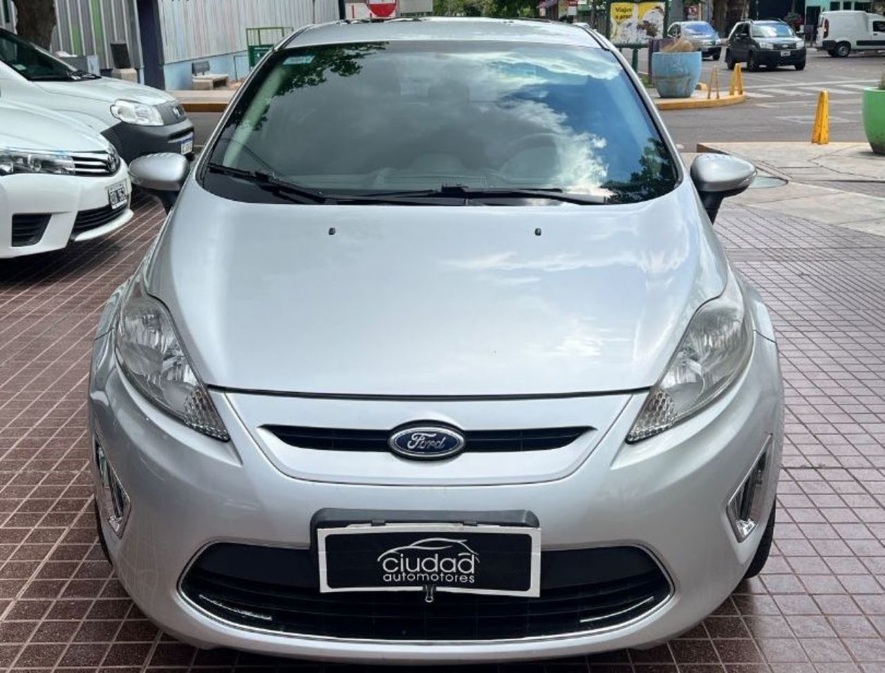 Ford Fiesta KD Usado Financiado en Mendoza, deRuedas