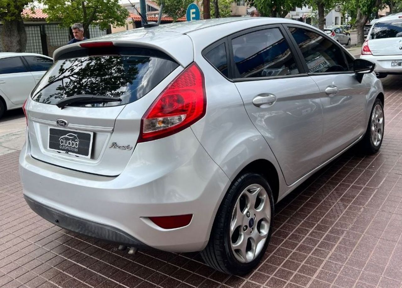 Ford Fiesta KD Usado Financiado en Mendoza, deRuedas