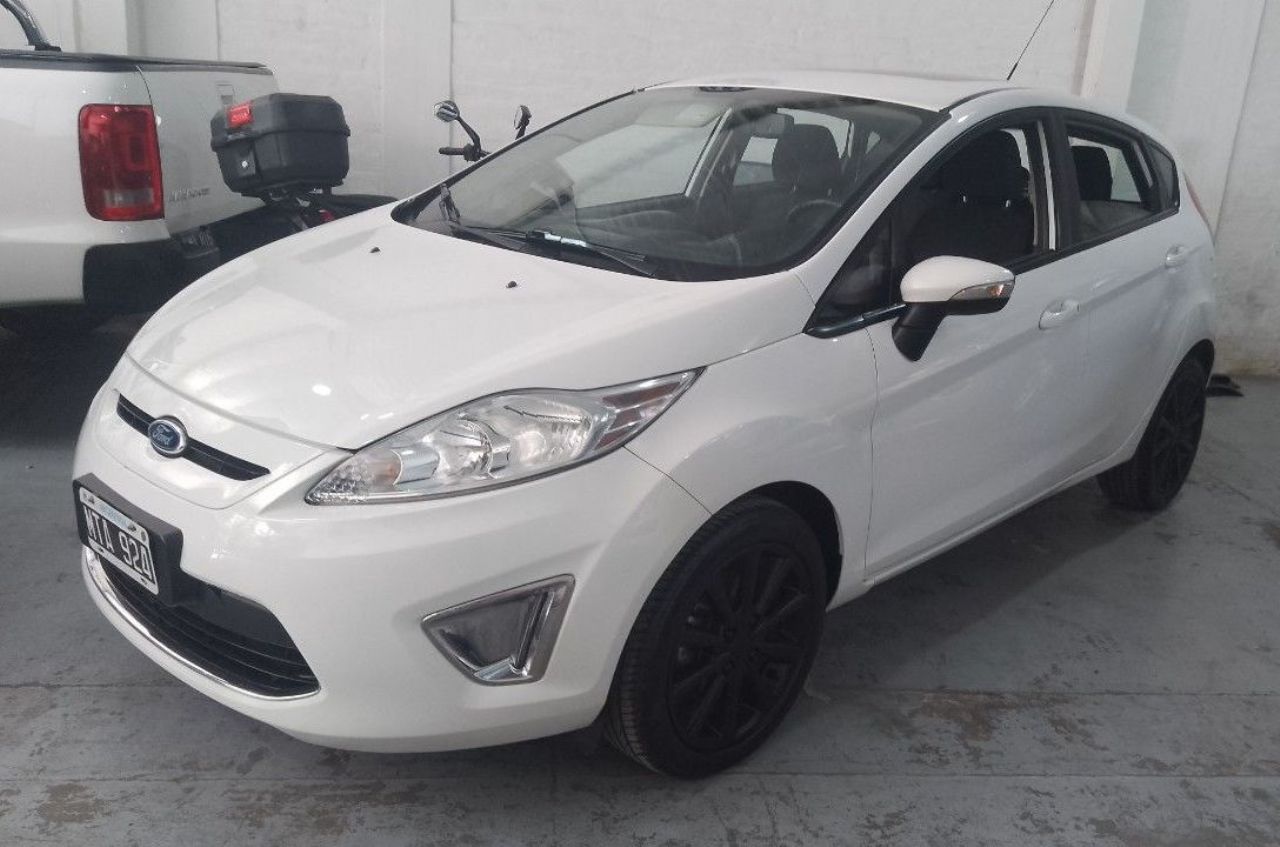 Ford Fiesta KD Usado en Mendoza, deRuedas