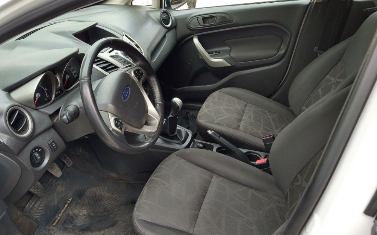 Ford Fiesta KD Usado Financiado en Mendoza, deRuedas