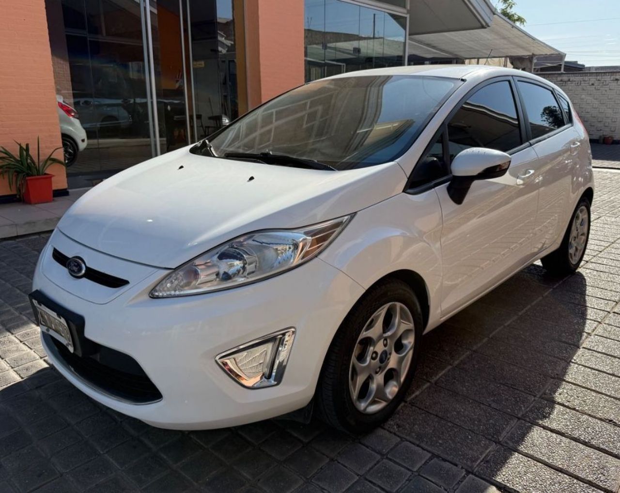 Ford Fiesta KD Usado Financiado en Mendoza, deRuedas