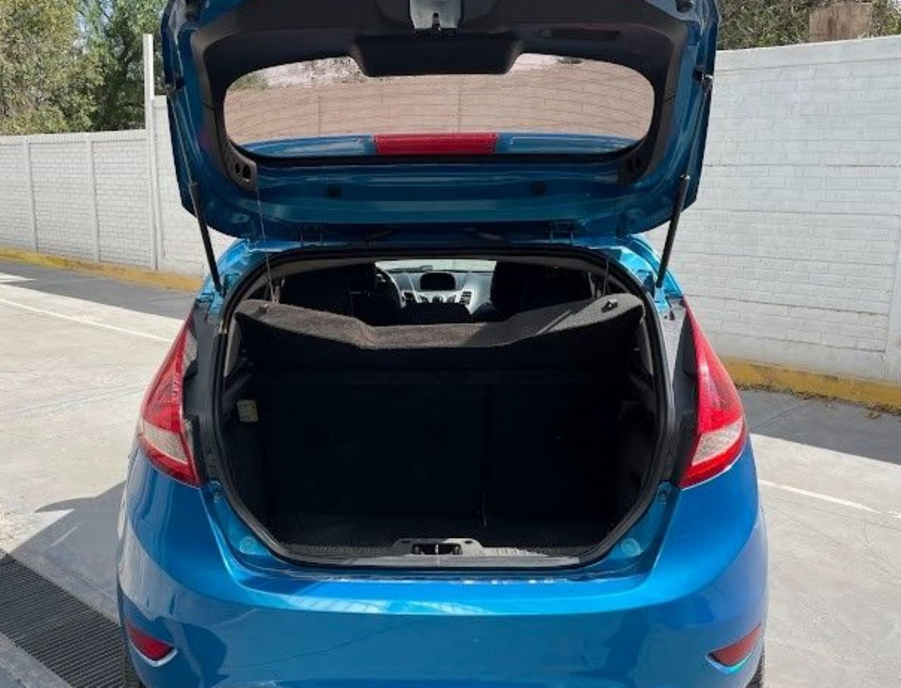 Ford Fiesta KD Usado en San Juan, deRuedas