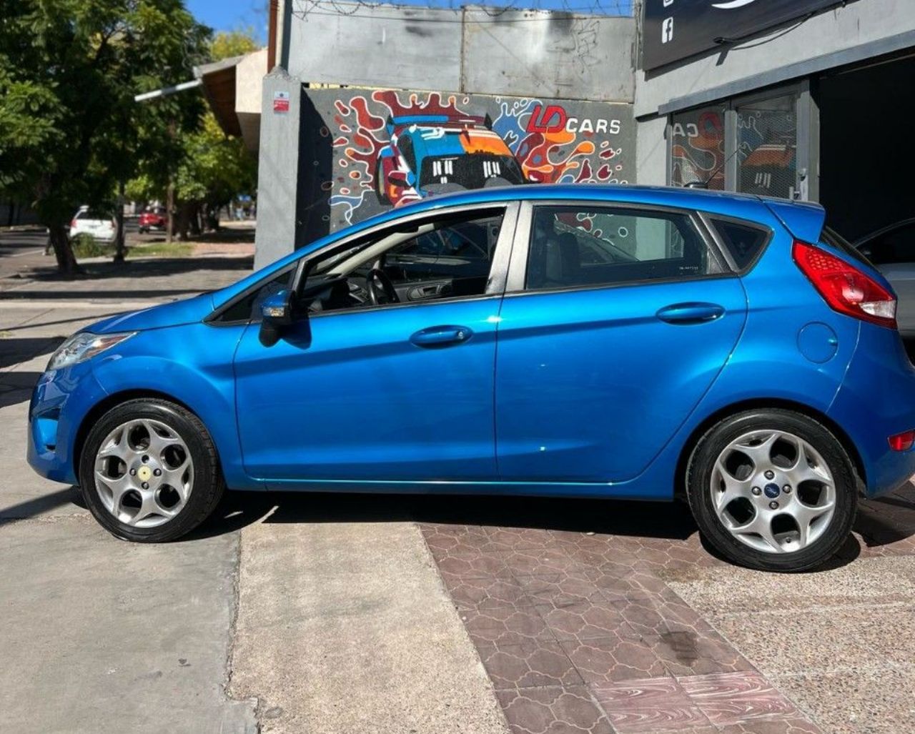 Ford Fiesta KD Usado en Mendoza, deRuedas