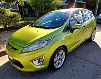Ford Fiesta KD Usado en Córdoba Financiado