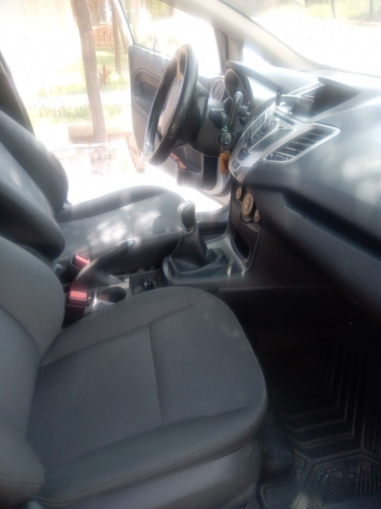 Ford Fiesta KD Usado en Mendoza, deRuedas