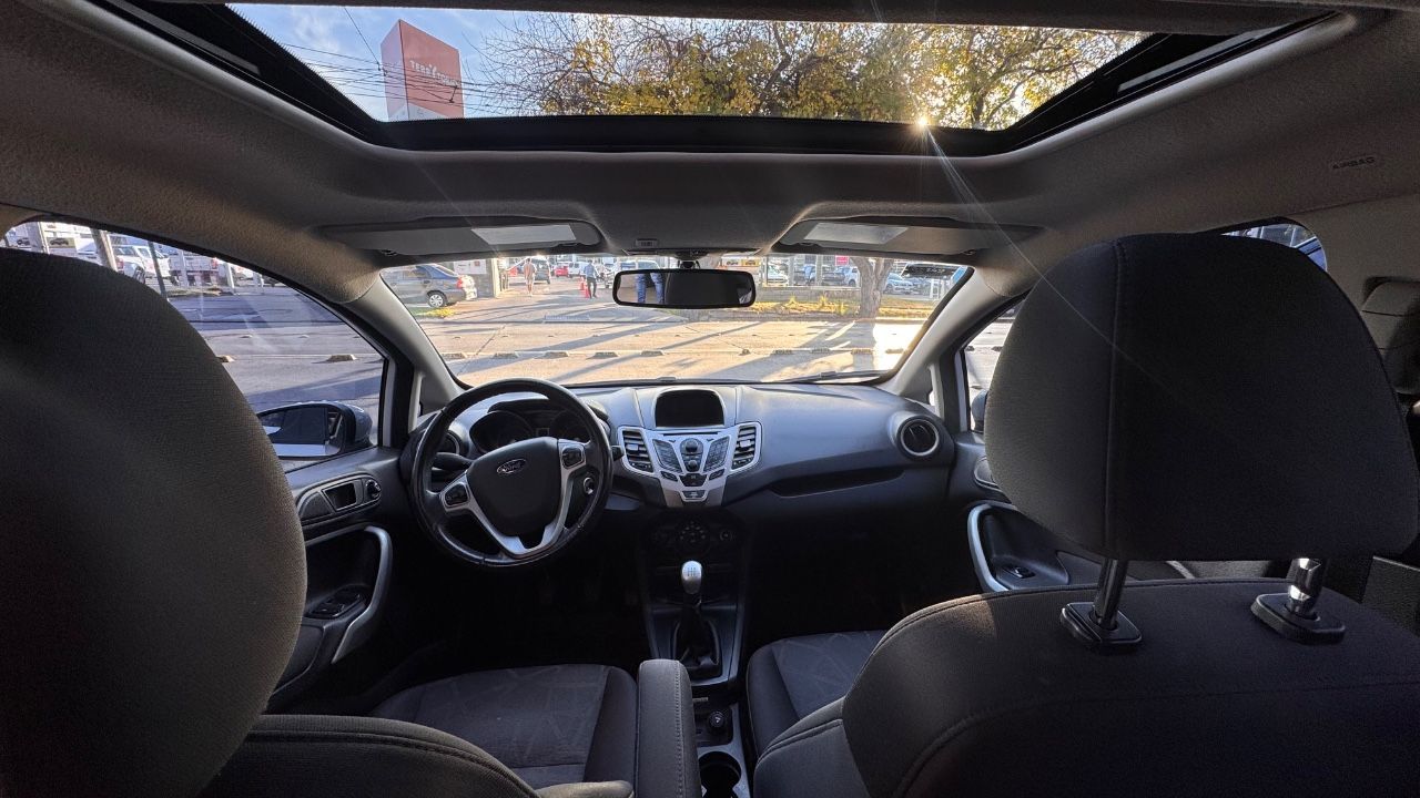 Ford Fiesta KD Usado en Mendoza, deRuedas