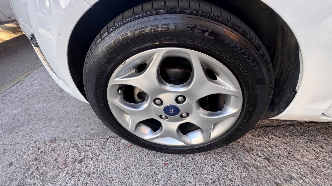 Ford Fiesta KD Usado en Mendoza, deRuedas