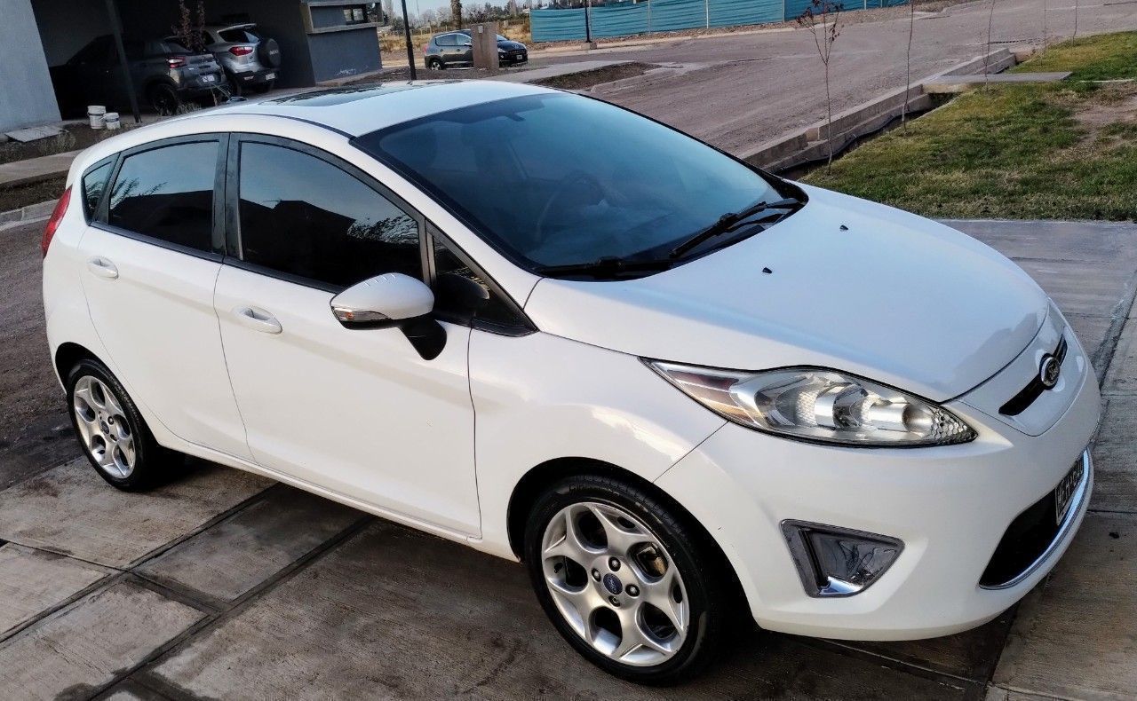 Ford Fiesta KD Usado en Mendoza, deRuedas