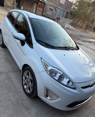 Ford Fiesta KD Usado en Mendoza