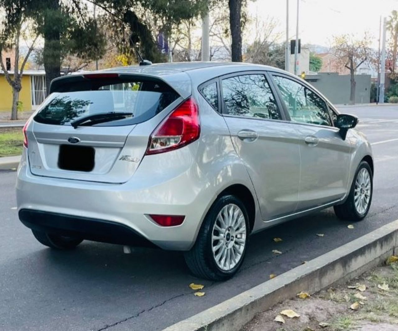 Ford Fiesta KD Usado Financiado en Mendoza, deRuedas