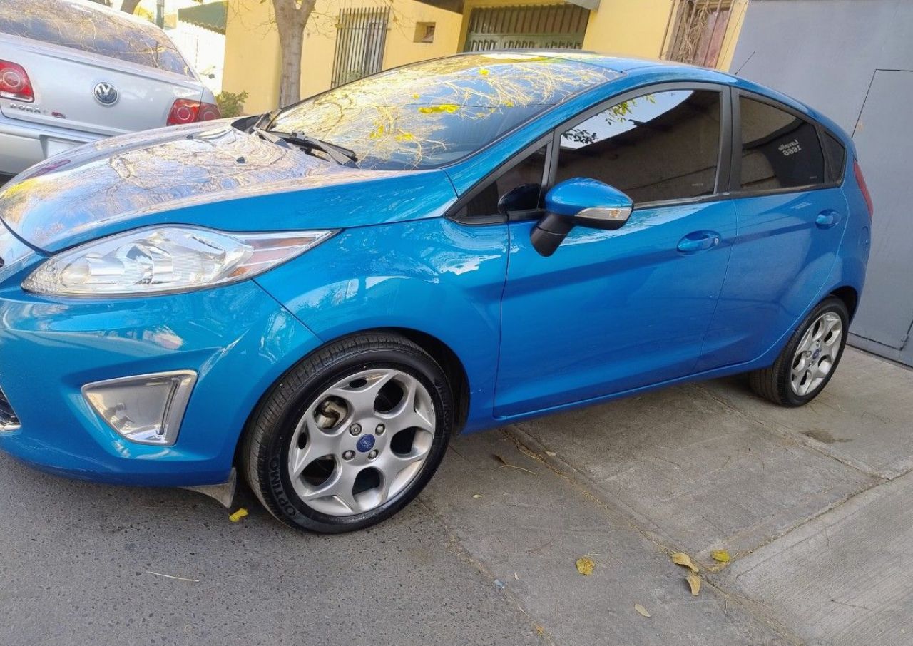 Ford Fiesta KD Usado en Mendoza, deRuedas