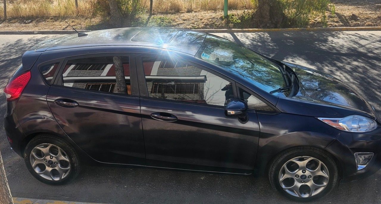 Ford Fiesta KD Usado en Mendoza, deRuedas