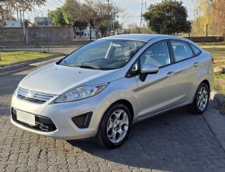 Ford Fiesta KD Usado en Mendoza