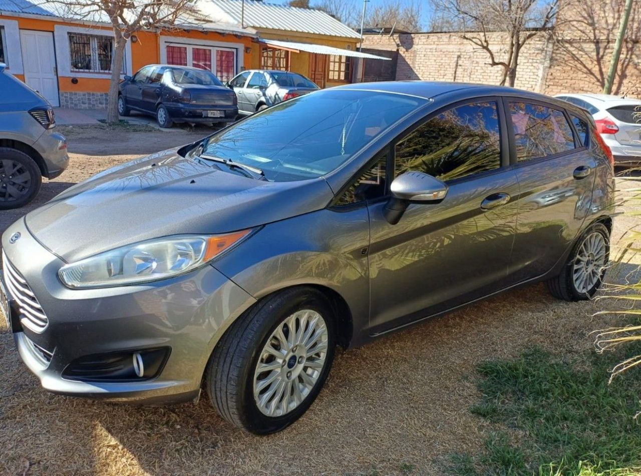 Ford Fiesta KD Usado en Mendoza, deRuedas
