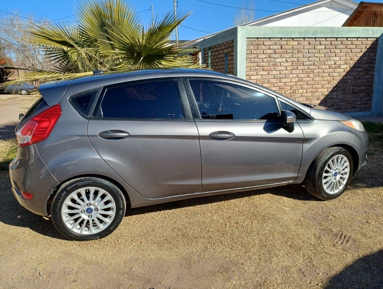 Ford Fiesta KD Usado en Mendoza, deRuedas