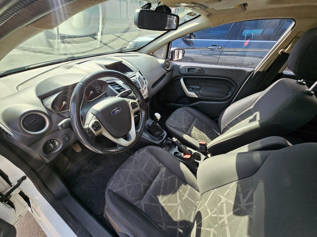 Ford Fiesta KD Usado Financiado en Mendoza, deRuedas