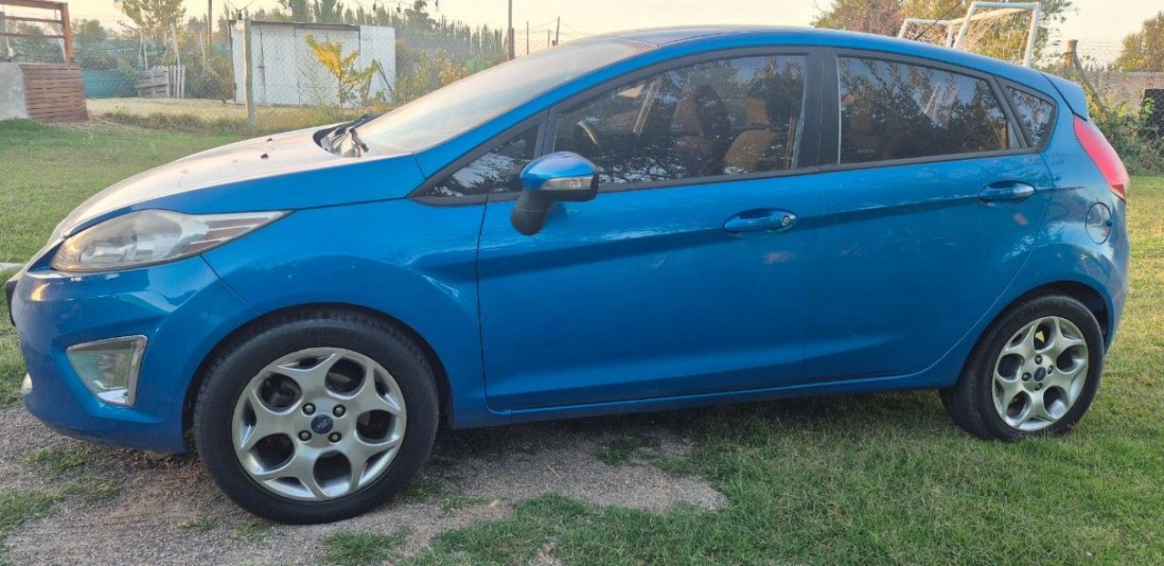 Ford Fiesta KD Usado en Mendoza, deRuedas