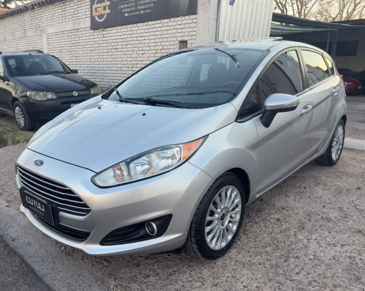 Ford Fiesta KD Usado Financiado en Mendoza, deRuedas