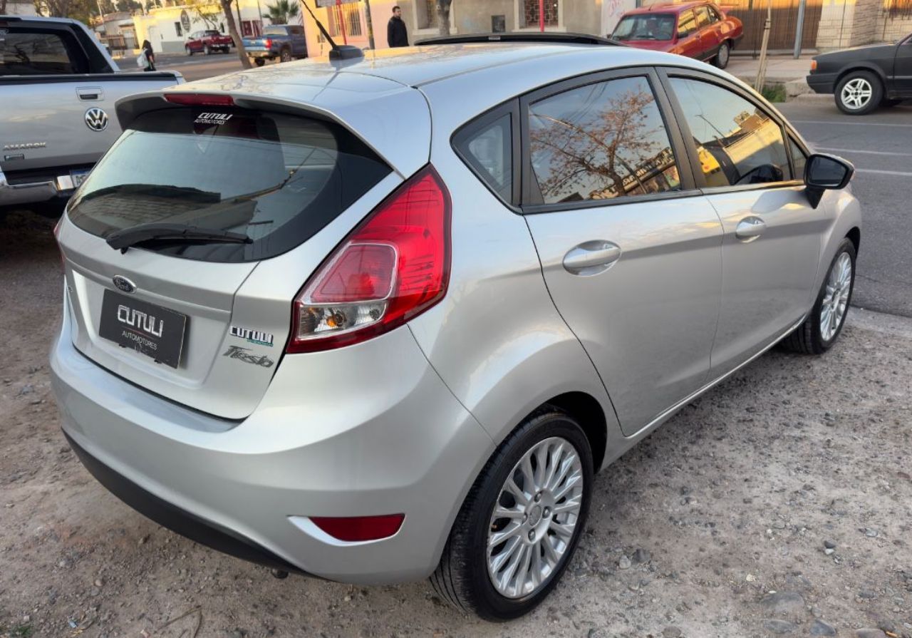 Ford Fiesta KD Usado Financiado en Mendoza, deRuedas