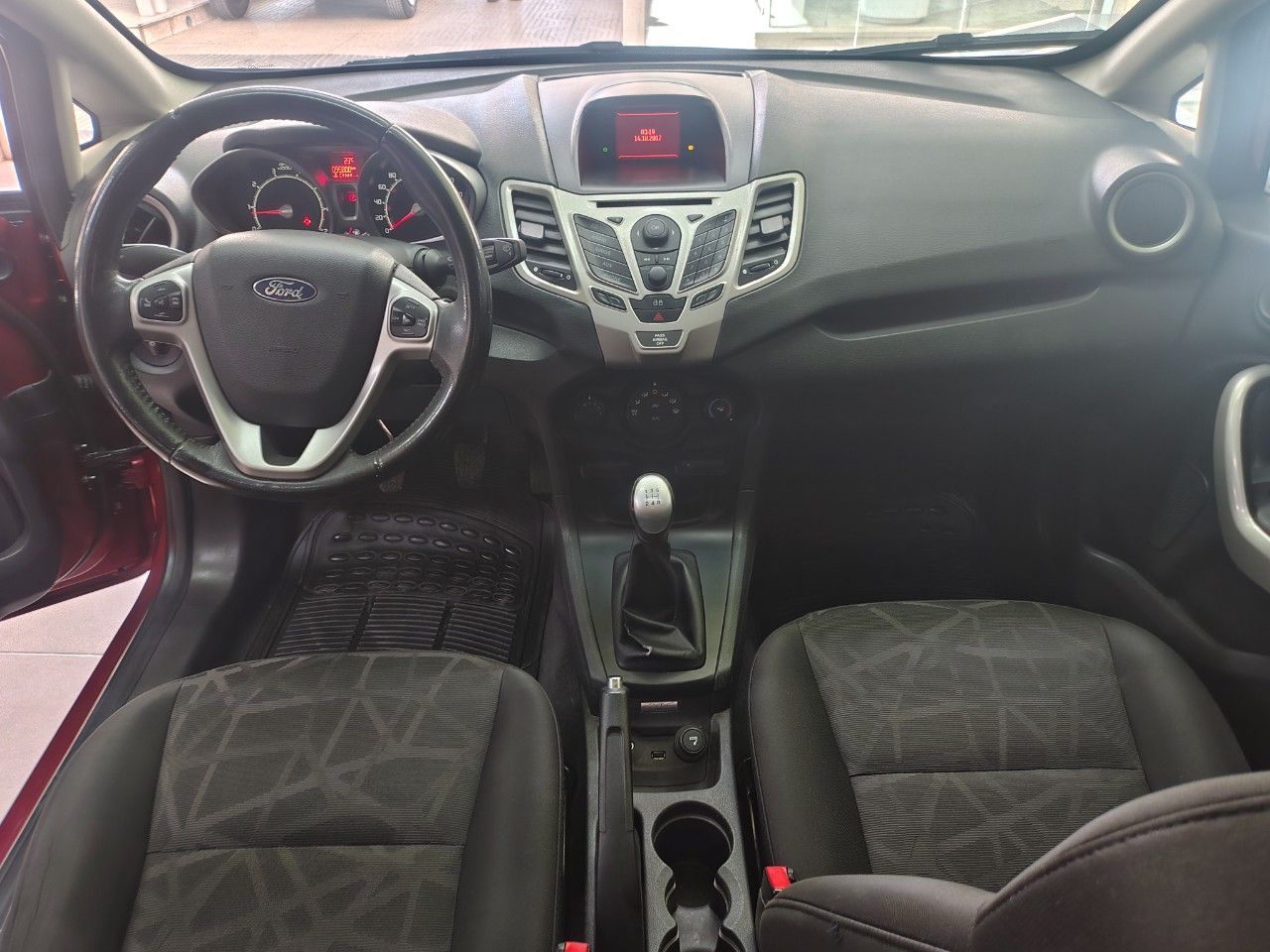 Ford Fiesta KD Usado en Mendoza, deRuedas