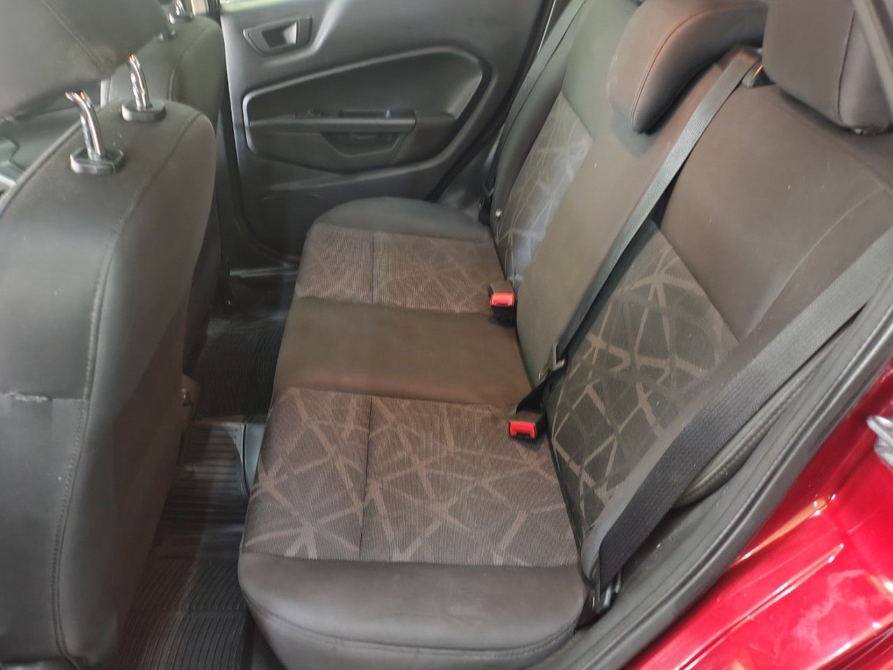Ford Fiesta KD Usado en Mendoza, deRuedas