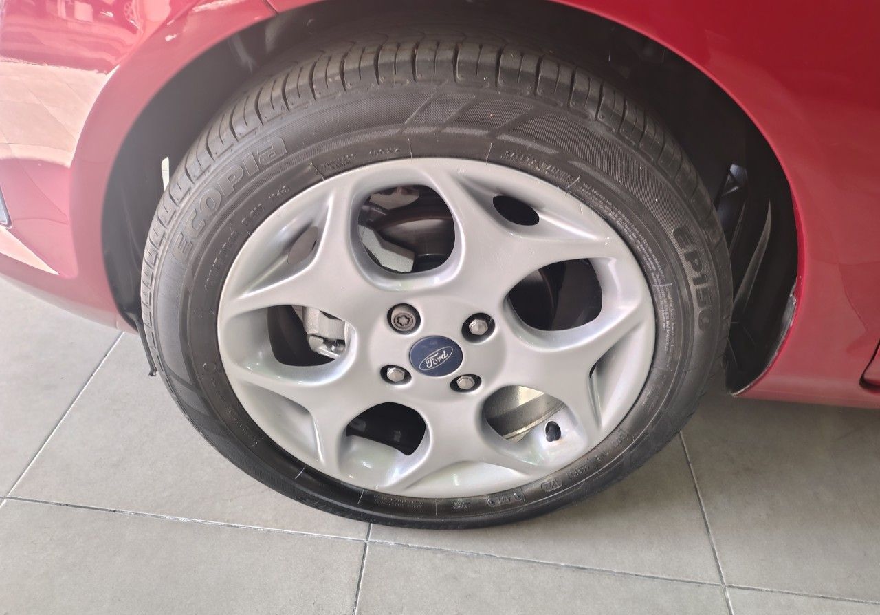 Ford Fiesta KD Usado en Mendoza, deRuedas
