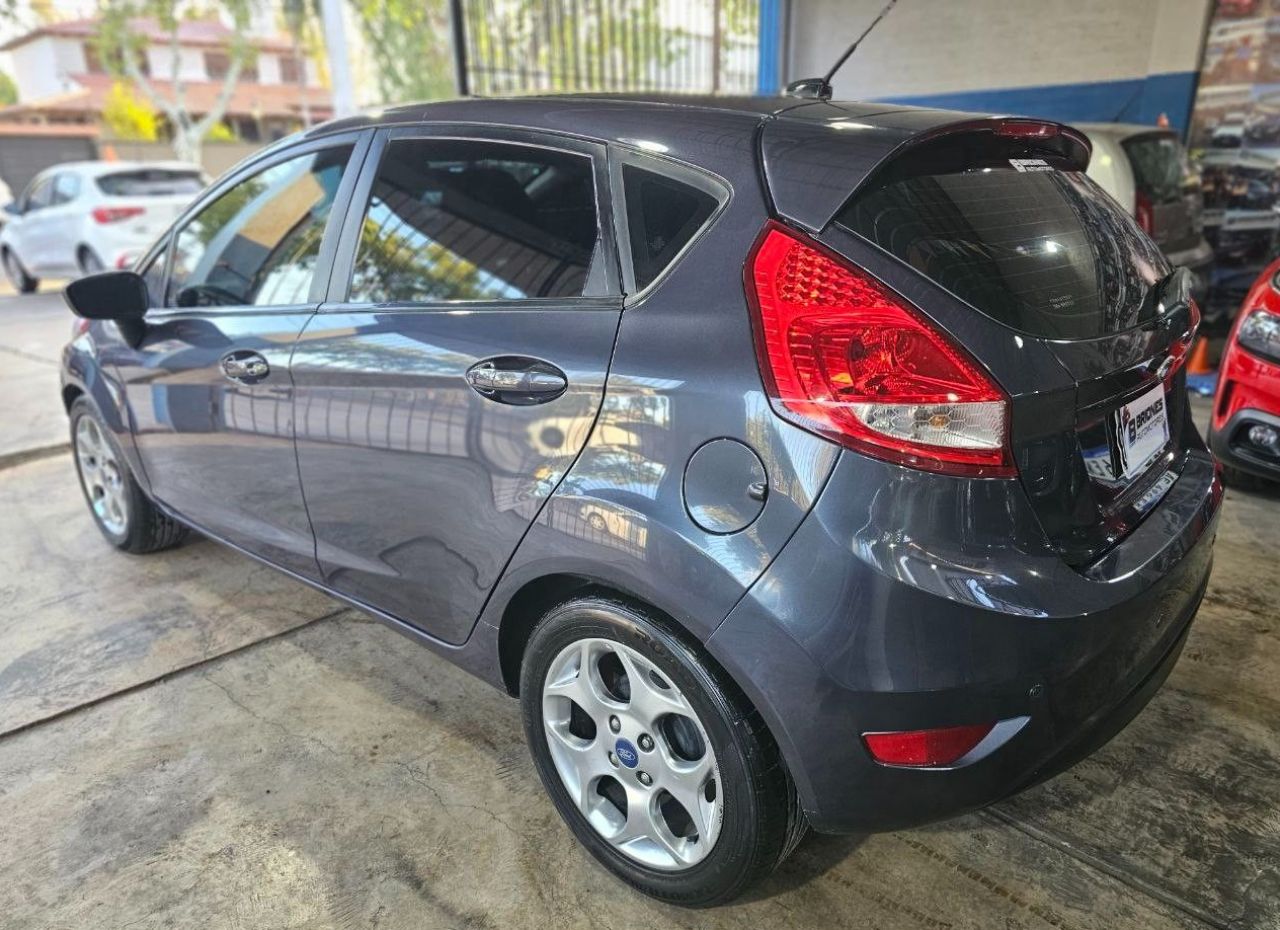 Ford Fiesta KD Usado en Mendoza, deRuedas