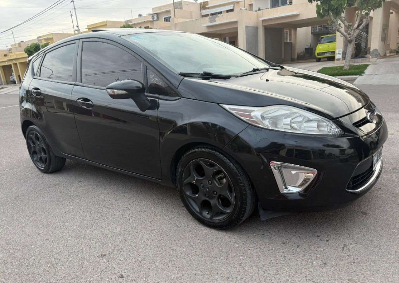 Ford Fiesta KD Usado en Mendoza, deRuedas