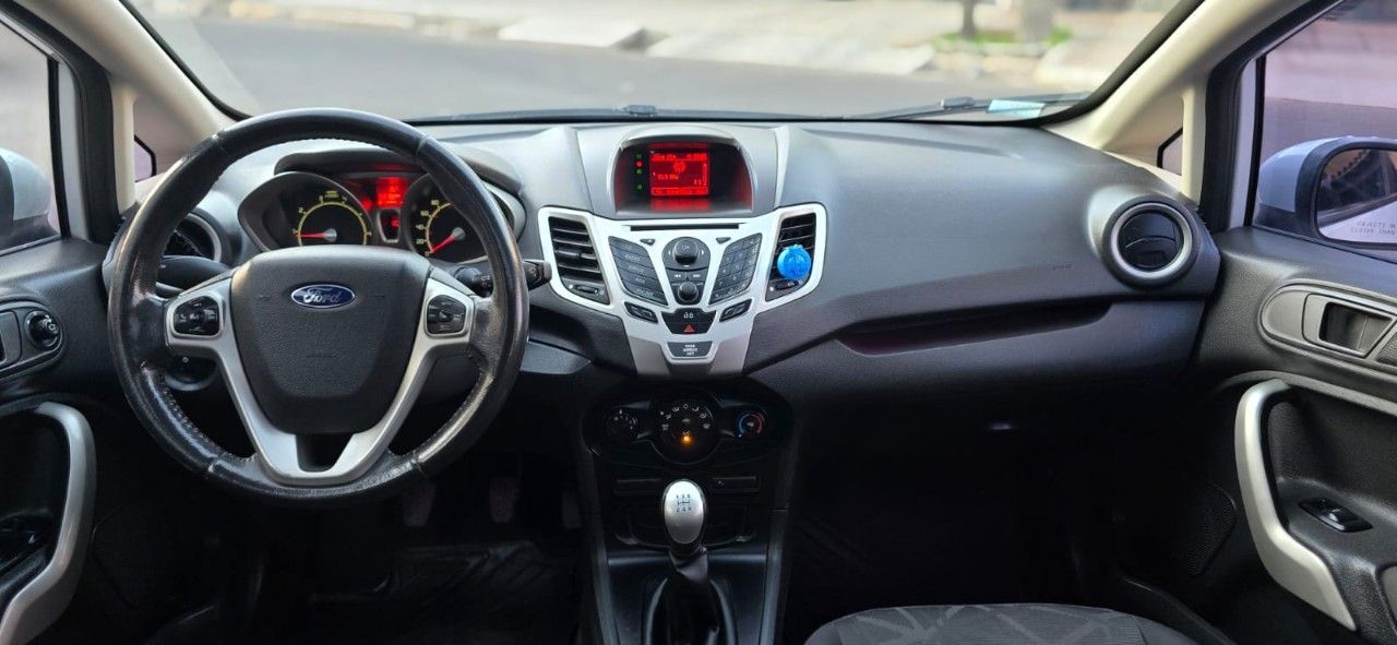 Ford Fiesta KD Usado en Mendoza, deRuedas