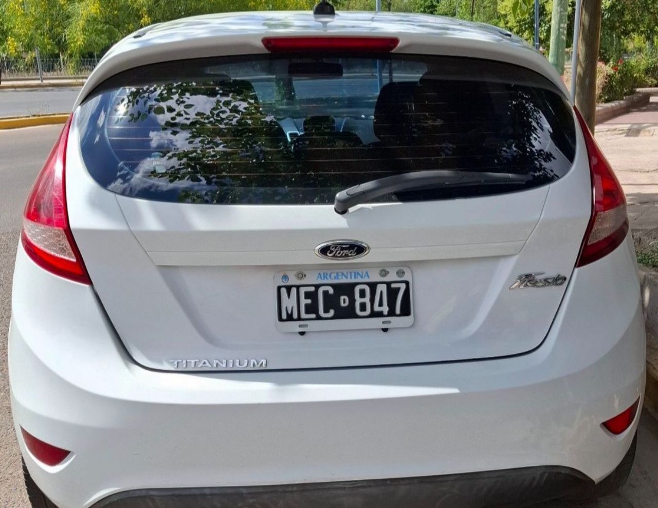 Ford Fiesta KD Usado en Mendoza, deRuedas