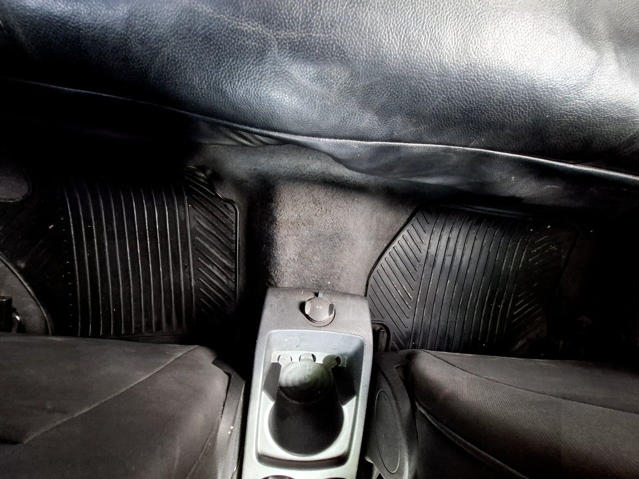 Ford Fiesta KD Usado en Mendoza, deRuedas