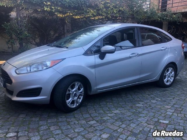 Ford Fiesta KD Usado en Mendoza, deRuedas