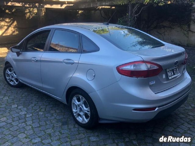 Ford Fiesta KD Usado en Mendoza, deRuedas