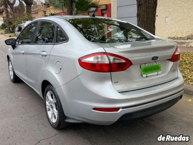 Ford Fiesta KD Usado en Mendoza, deRuedas