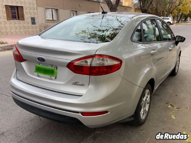 Ford Fiesta KD Usado en Mendoza, deRuedas