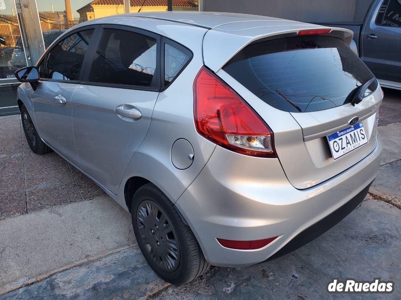 Ford Fiesta KD Usado en Mendoza, deRuedas