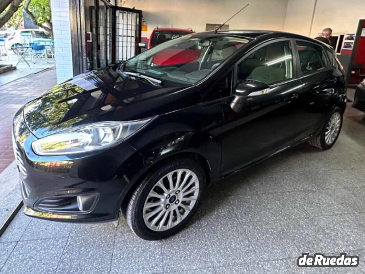 Ford Fiesta KD Usado en Mendoza, deRuedas