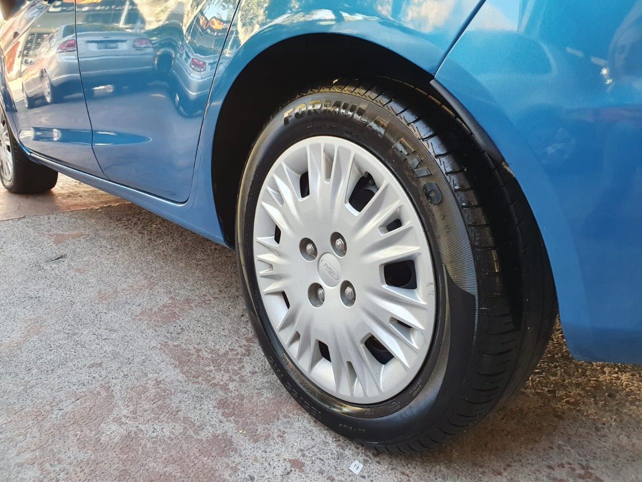 Ford Fiesta KD Usado en Mendoza, deRuedas