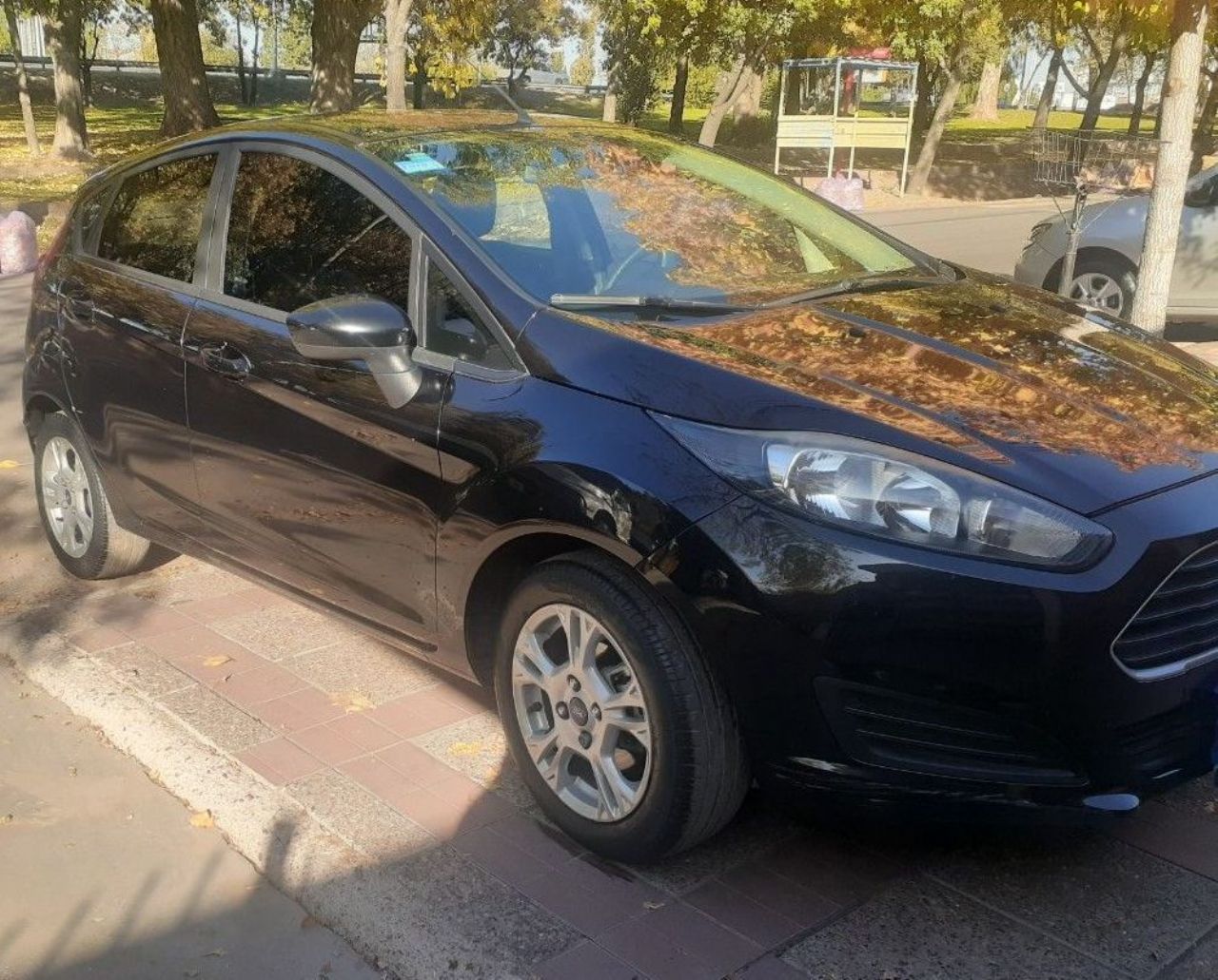 Ford Fiesta KD Usado en Mendoza, deRuedas