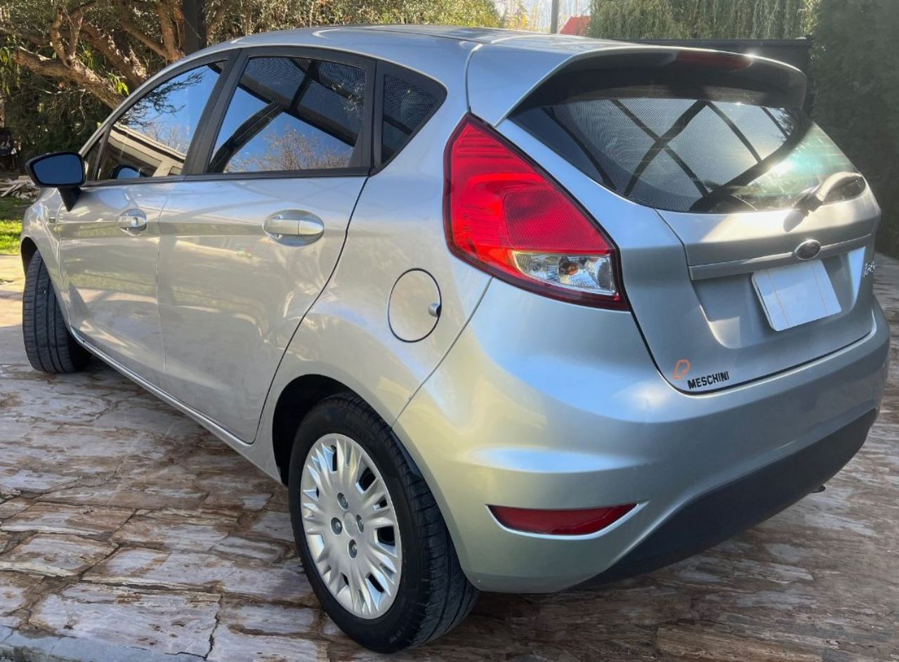 Ford Fiesta KD Usado en Mendoza, deRuedas