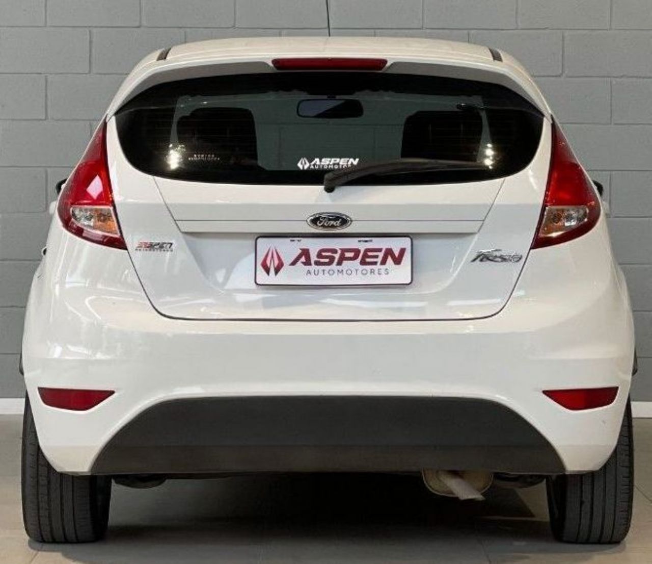 Ford Fiesta KD Usado en Córdoba, deRuedas