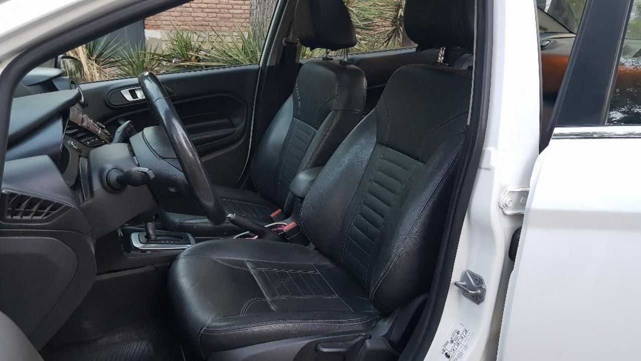 Ford Fiesta KD Usado en Mendoza, deRuedas