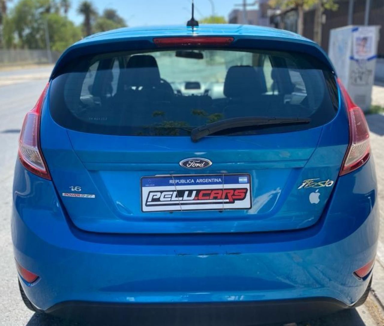 Ford Fiesta KD Usado en San Juan, deRuedas