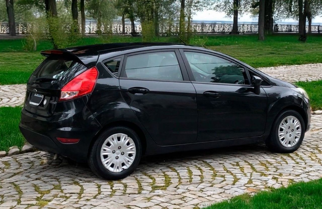 Ford Fiesta KD Usado en Buenos Aires, deRuedas