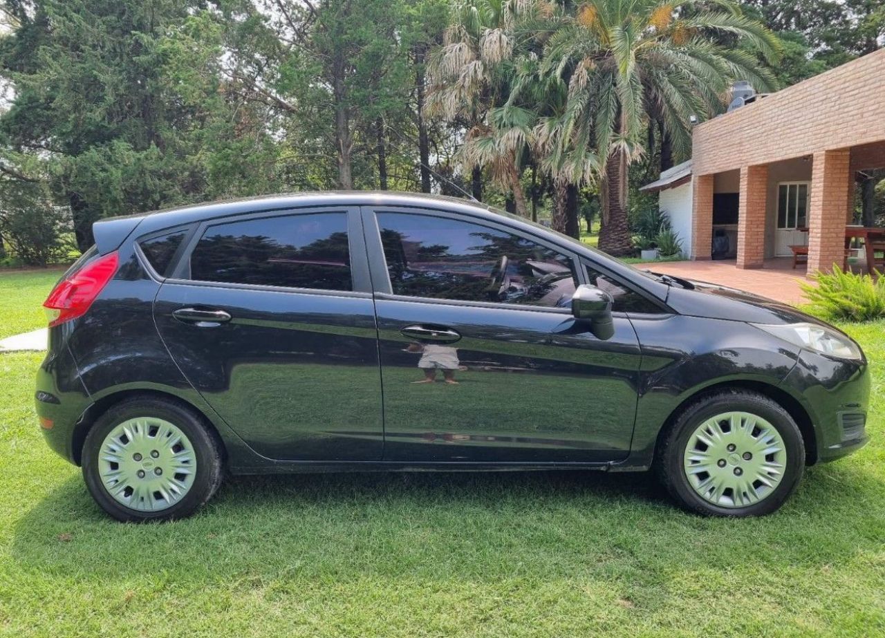 Ford Fiesta KD Usado en Santa Fe, deRuedas