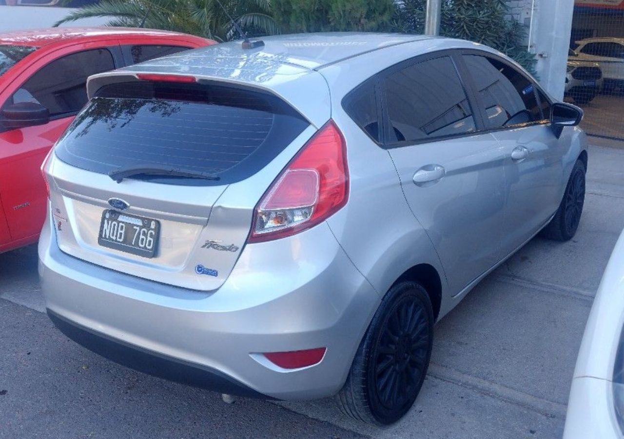 Ford Fiesta KD Usado Financiado en Mendoza, deRuedas