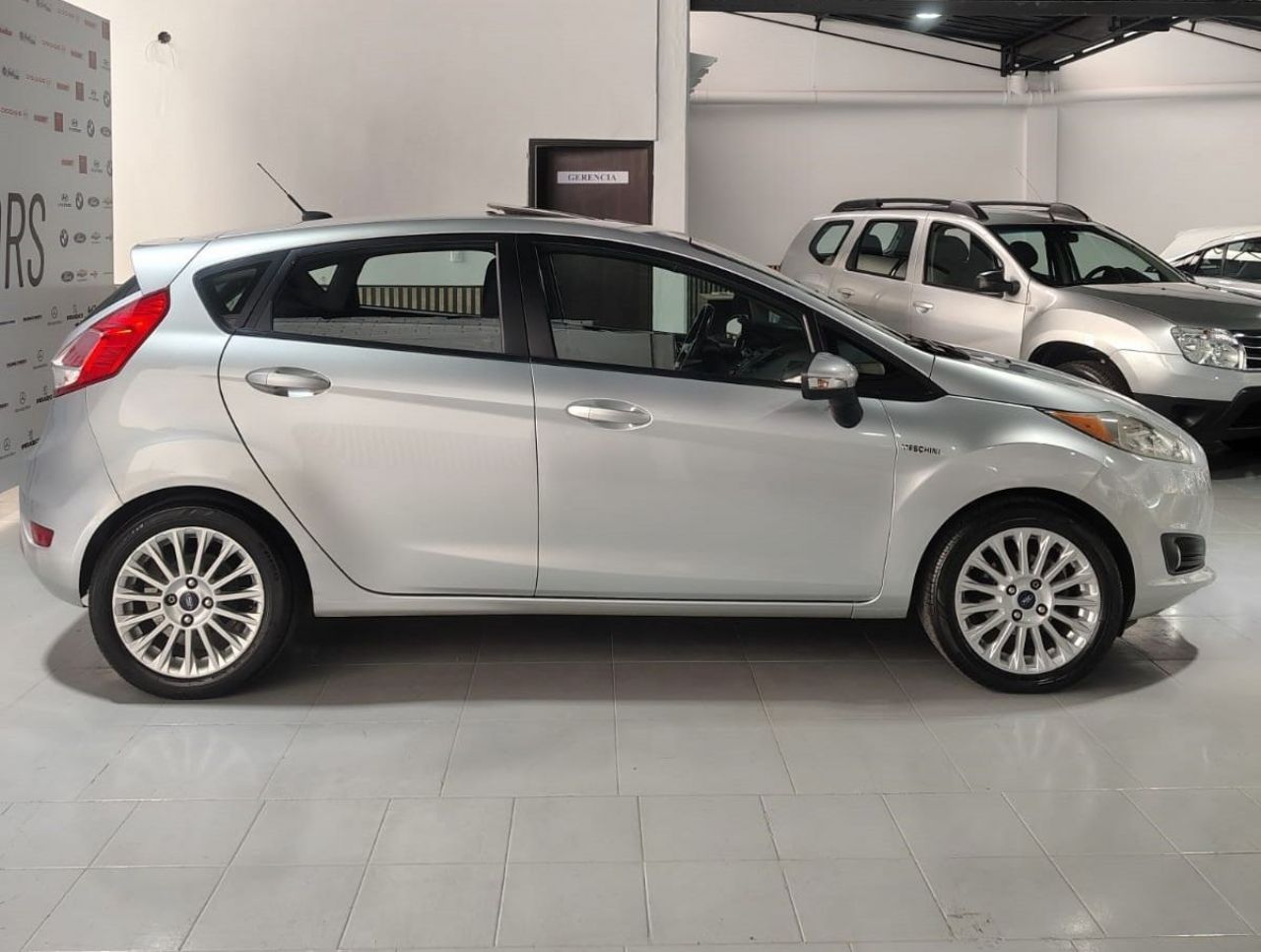 Ford Fiesta KD Usado en Mendoza, deRuedas