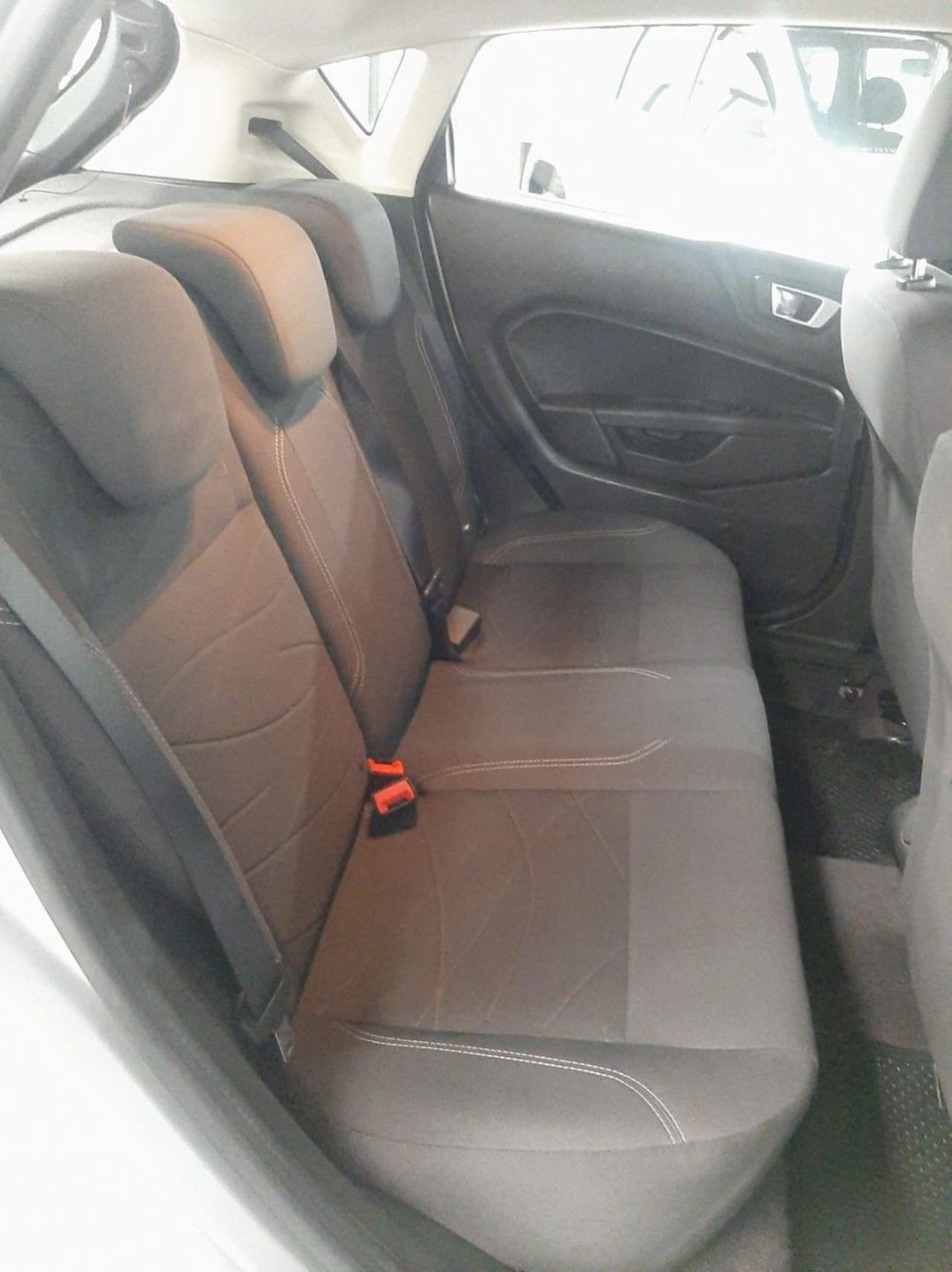 Ford Fiesta KD Usado en Mendoza, deRuedas